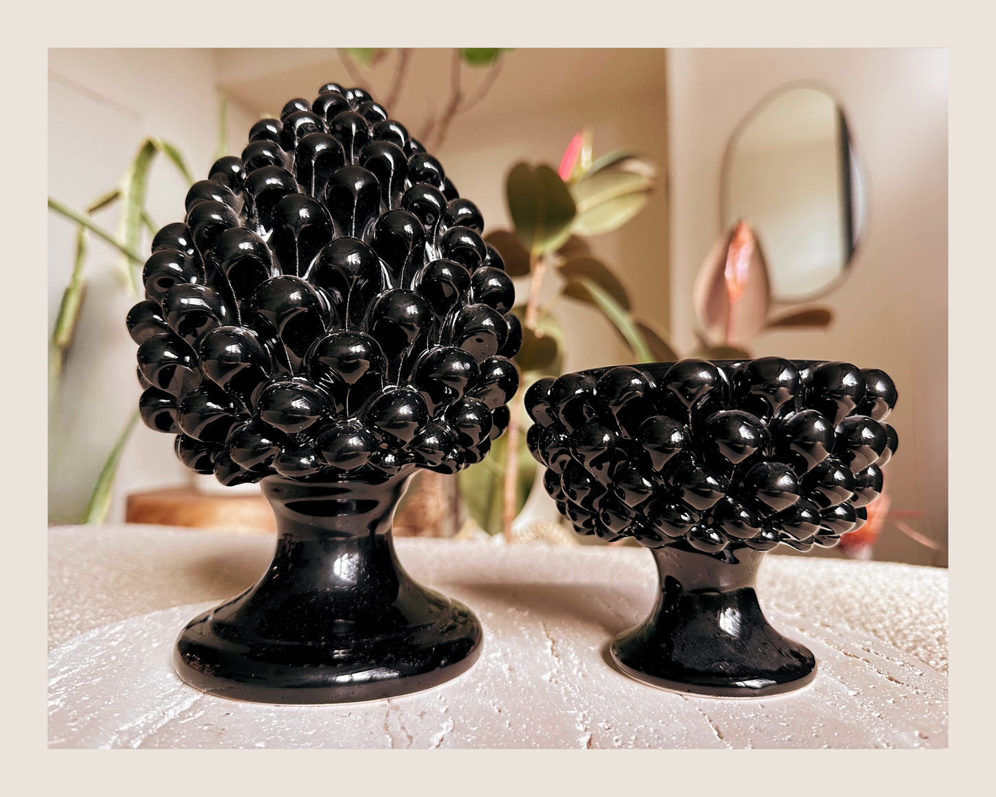 Sicilian Ceramic Pine — Black (7.9 in)