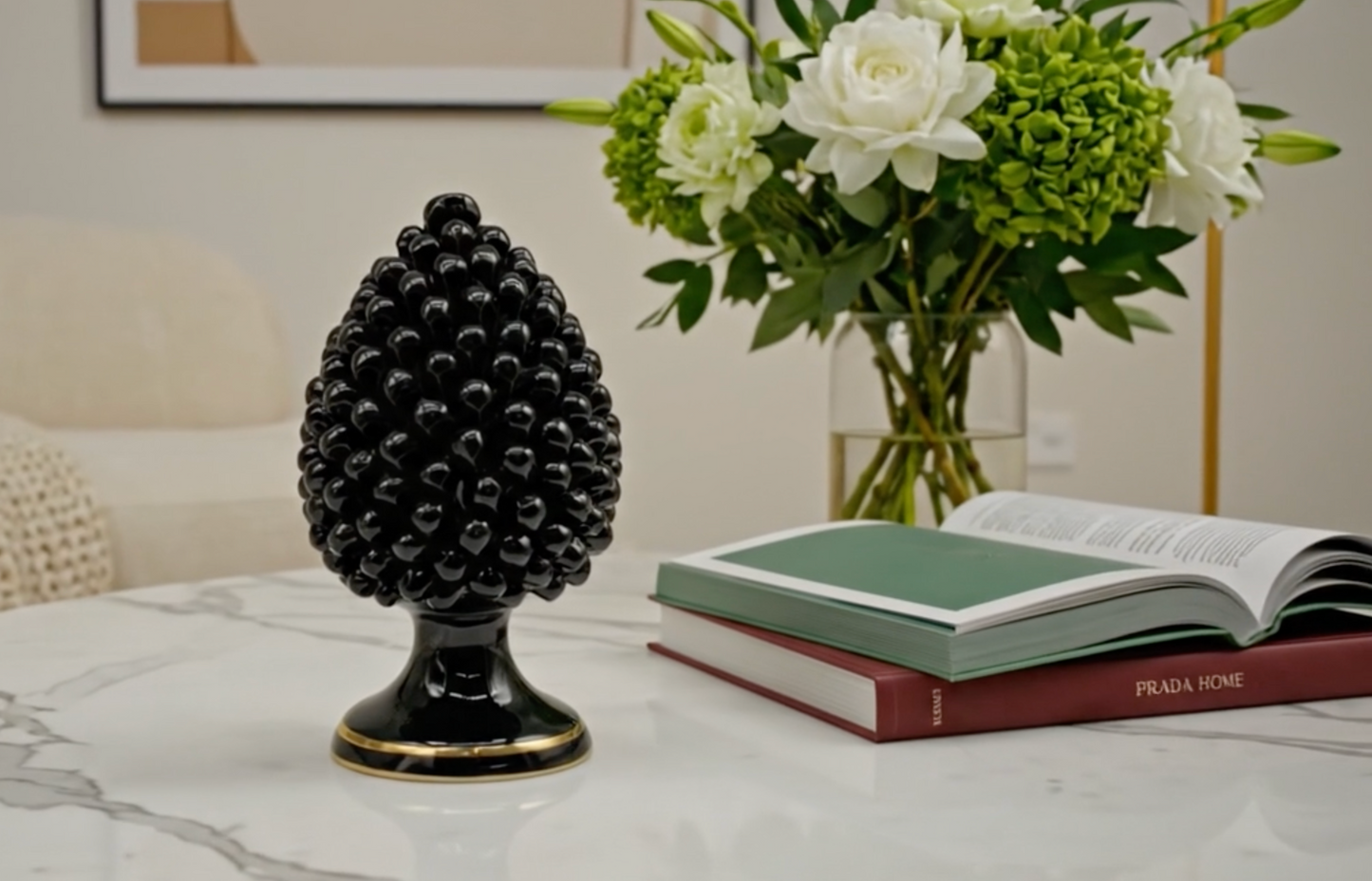 Black & Gold Sicilian Pine Cone (25 cm)